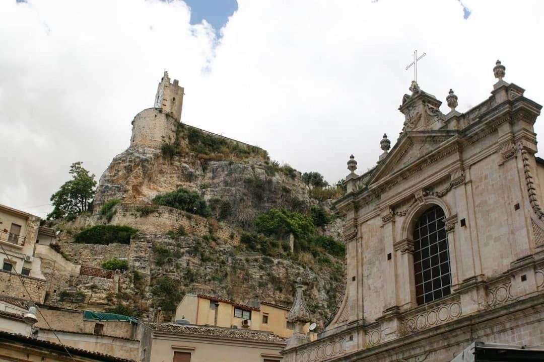 Palazzo Il Cavaliere B&B De Charme Modica Luaran gambar