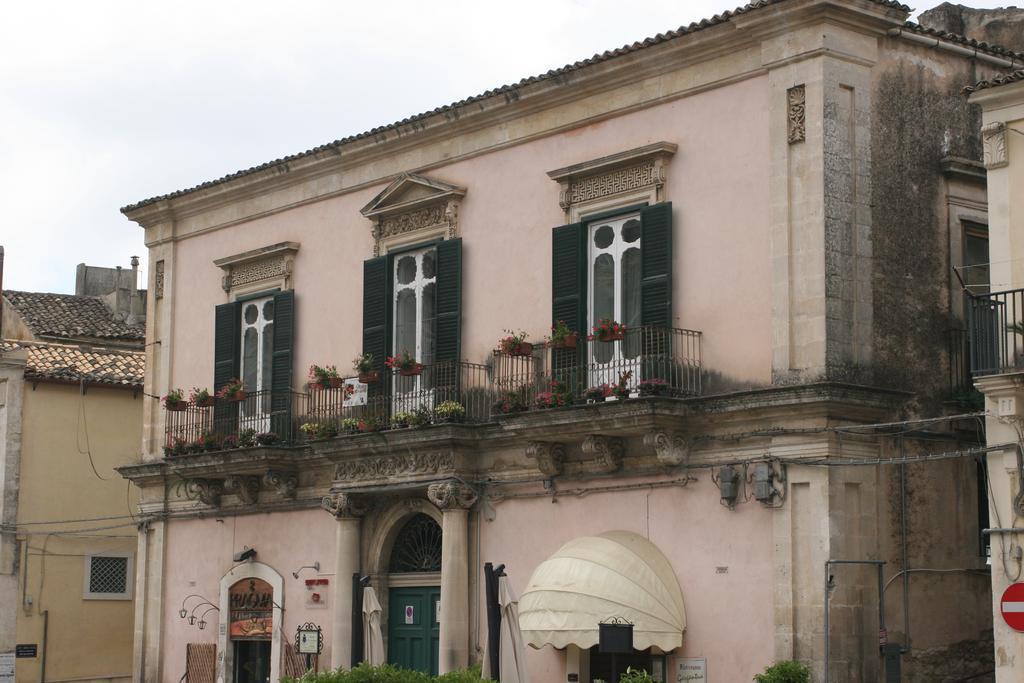 Palazzo Il Cavaliere B&B De Charme Modica Luaran gambar