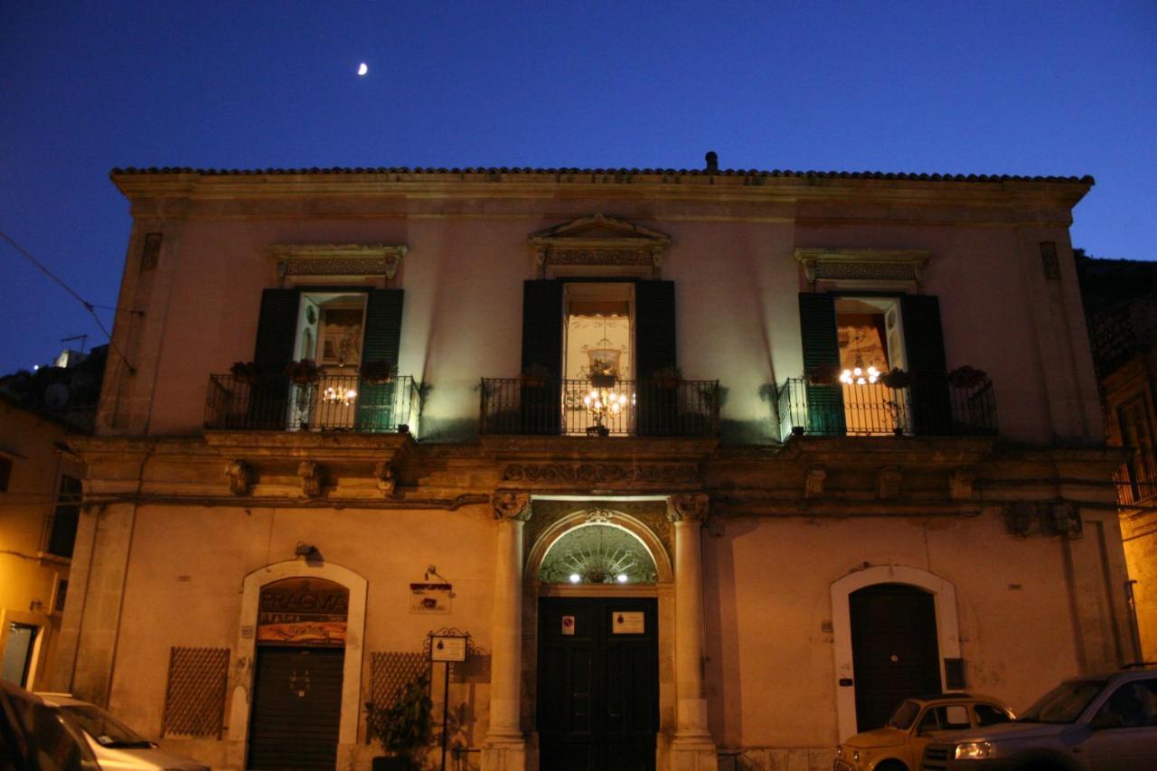 Palazzo Il Cavaliere B&B De Charme Modica Luaran gambar